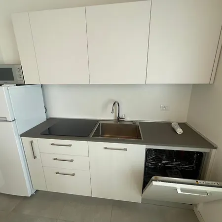 Apartman Pace - Agenzia Cocal *